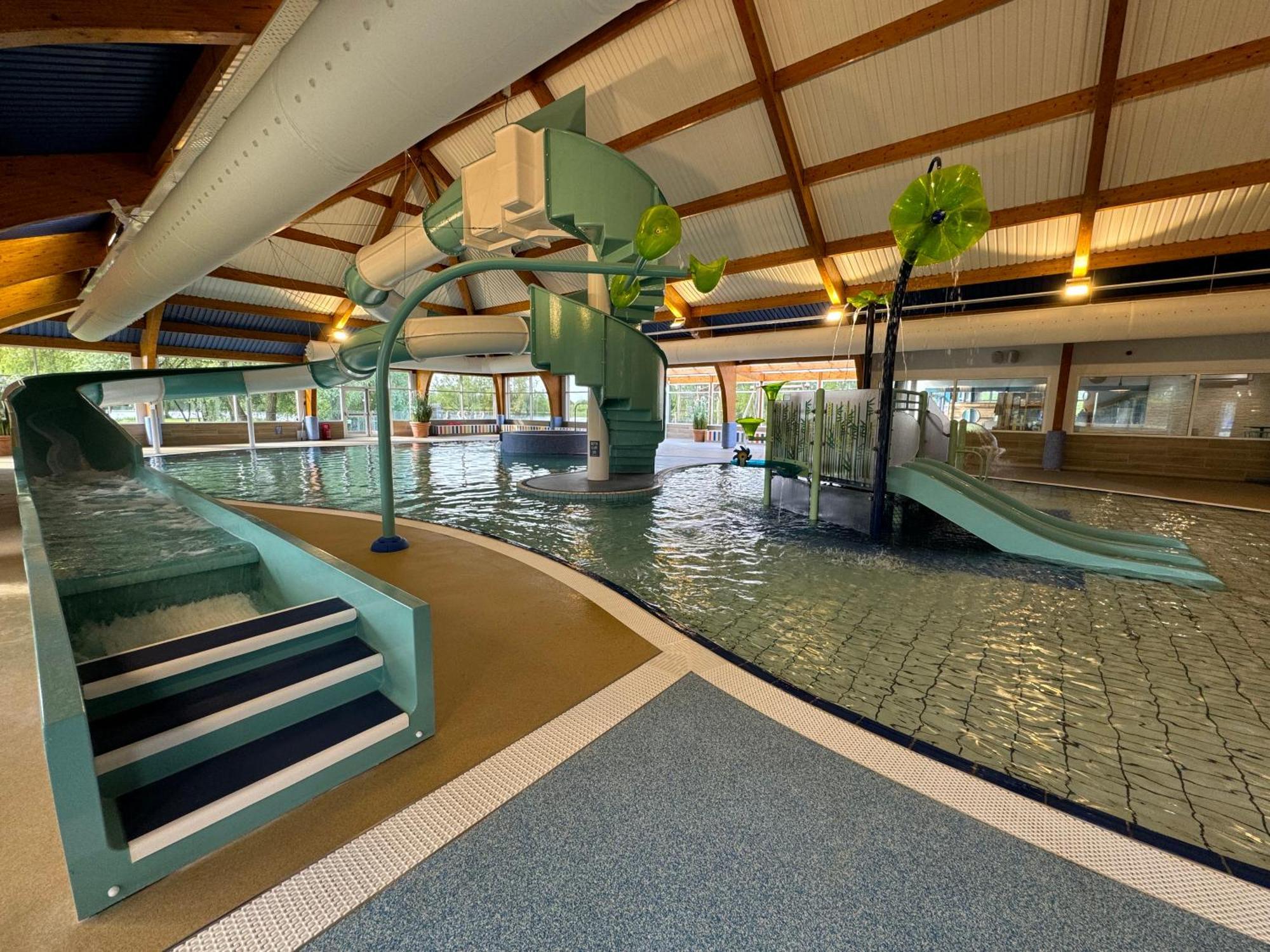 The Boat House, Hot Tub Lodge South Cerney Esterno foto